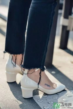 2017年秋冬流行什么鞋子？2017年秋冬流行鞋子搭配
