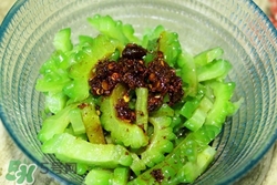 涼拌苦瓜怎么做最好吃?涼拌苦瓜的功效與作用 涼拌苦瓜怎么做最好吃?涼拌苦瓜的功效與作用