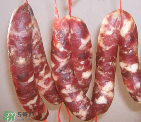 香腸什么時(shí)候扎孔？香腸扎孔技巧