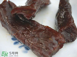 風(fēng)干牛肉是生的嗎？風(fēng)干牛肉是生的還是熟的？