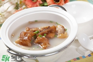 臘豬腳燉什么好吃？臘豬蹄燉什么好吃？