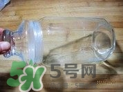 臘八蒜要放鹽嗎？臘八蒜要放多少鹽比例是多少？