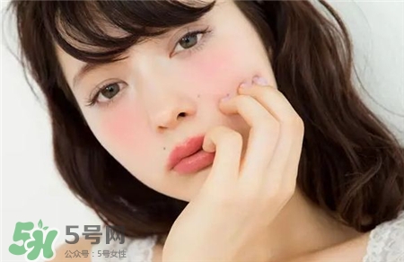 宿醉妝腮紅怎么打?宿醉妝教程 宿醉妝腮紅怎么打?宿醉妝教程