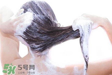 冬天洗澡皮膚瘙癢怎么回事？冬天洗澡皮膚瘙癢怎么辦？