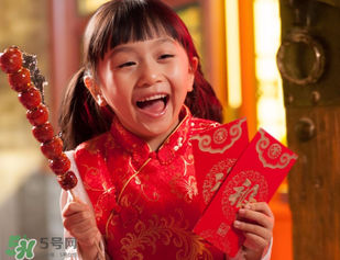 結(jié)婚第一年過年在哪過？結(jié)婚第一年在誰家過年？