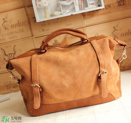 李溪芮包包什么牌子？李溪芮同款包包