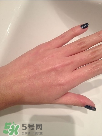 嬌韻詩妊娠紋霜怎么用？嬌韻詩撫紋身體霜使用方法