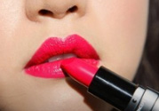 迪奧520口紅適合黃皮嗎？dior迪奧口紅520色號(hào)
