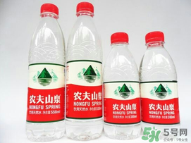 農(nóng)夫山泉和怡寶哪個好？農(nóng)夫山泉好還是怡寶好？