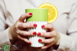 冬天喝涼水好嗎？冬天喝冷水還是熱水？