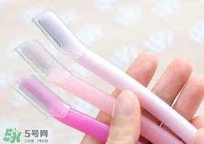 修眉刀怎么用？修眉刀使用方法圖解