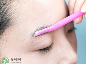 修眉刀怎么用？修眉刀使用方法圖解