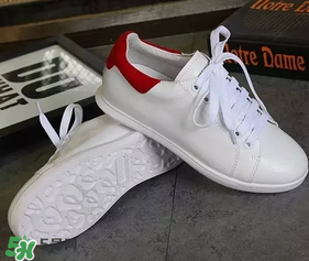 麥昆小白鞋怎么看真假？麥昆小白鞋真假對比