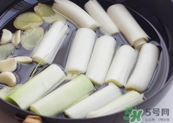 蔥白大蒜湯可以治流感嗎?蔥白大蒜湯能預(yù)防流感嗎? 蔥白大蒜湯可以治流感嗎?蔥白大蒜湯能預(yù)防流感嗎?