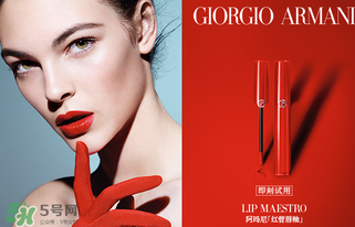 冬天用口紅還是唇釉？口紅和唇釉哪個好用？