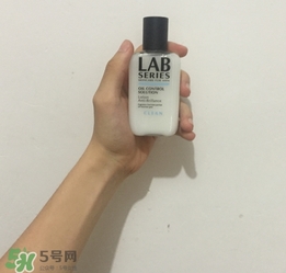 收斂水是爽膚水嗎？收斂水和爽膚水的區(qū)別？