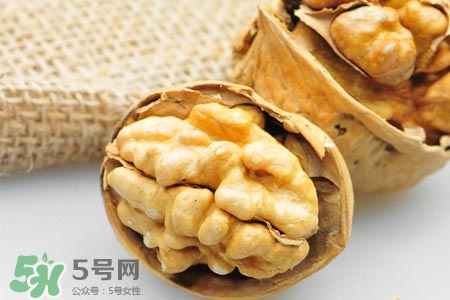 乙肝小三陽可以吃核桃嗎？乙肝大三陽可以吃核桃嗎？