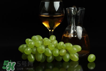 乙肝患者能喝紅酒嗎？喝紅酒對乙肝有影響嗎？