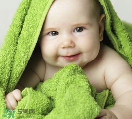 小年出生的男寶寶怎么取名？小年出生的男孩怎么取名？