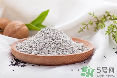 芝麻糊怎么沖才不會結(jié)塊？如何沖黑芝麻糊不結(jié)塊？