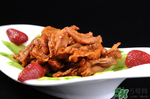 無骨鴨掌怎么去骨頭？無骨鴨掌怎么做好吃？