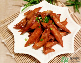 雞翅尖烤箱烤多久？雞翅尖怎么烤箱烤？