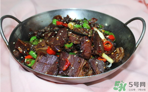 臘狗肉怎么腌制？臘狗肉怎么做好吃？