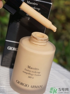 阿瑪尼和迪奧粉底液哪個(gè)好？迪奧粉底液和阿瑪尼粉底液對(duì)比