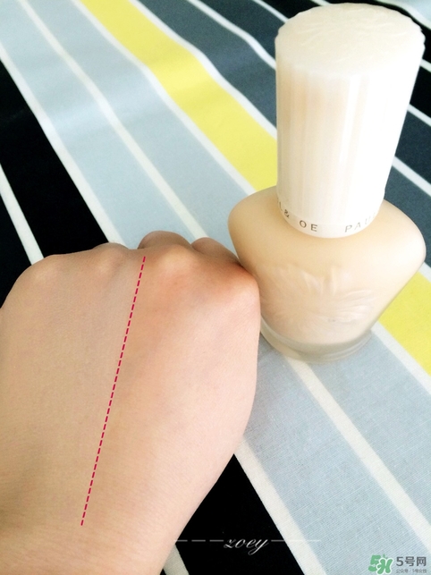 阿瑪尼和迪奧粉底液哪個(gè)好？迪奧粉底液和阿瑪尼粉底液對(duì)比