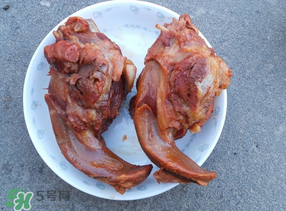 豬舌頭怎么腌制？腌豬舌頭要多久？