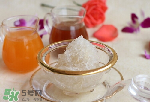 燉燕窩可以放紅糖嗎?燕窩放紅糖可以嗎 燉燕窩可以放紅糖嗎?燕窩放紅糖可以嗎