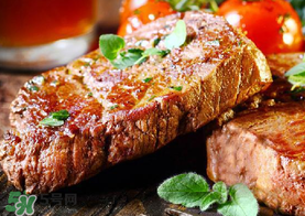 自己在家怎么腌牛排？自己在家腌制牛排需要什么材料？