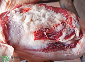 腌火腿放多少鹽？腌火腿放多少鹽合適？