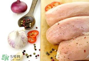 雞胸肉煮多久能熟？雞胸肉怎么煮比較嫩？