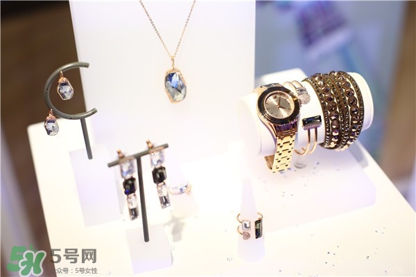 施華洛世奇2017春夏新款有哪些？施華洛世奇2017春夏新款多少錢？