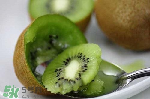 喝酒后可以吃獼猴桃嗎？酒和獼猴桃可以一起吃嗎？