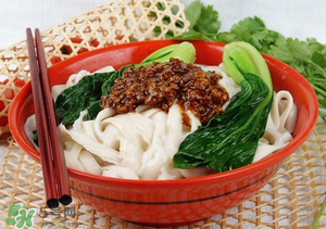 減肥可以吃炸醬面嗎？減肥期間吃炸醬面會(huì)胖嗎？