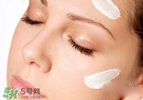 妝前乳是乳液嗎？妝前乳和乳液的區(qū)別