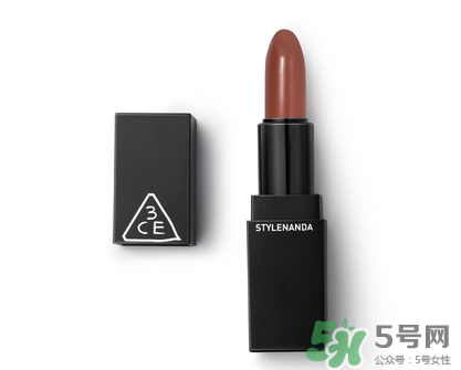 3ce口紅干不干？3ce口紅干嗎