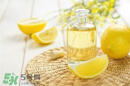 檸檬精油可以喝嗎?喝檸檬精油有什么好處? 檸檬精油可以喝嗎?喝檸檬精油有什么好處?