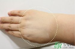 赫拉氣墊bb霜和雪花秀哪個(gè)好？赫拉氣墊bb霜和亦博哪個(gè)好