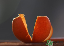 橙子里面為什么有蟲(chóng)子？橙子里面有蛆蟲(chóng)的原因