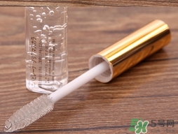 大創(chuàng)睫毛雨衣怎么用？大創(chuàng)睫毛雨衣使用方法