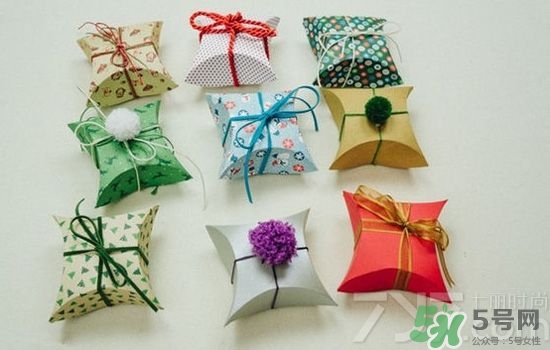 過年送女朋友什么禮物？過年給男朋友送什么