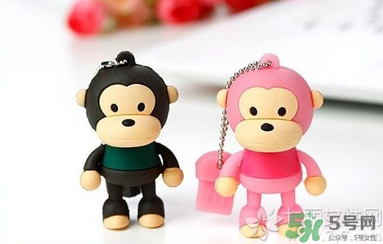 過年送女朋友什么禮物？過年給男朋友送什么