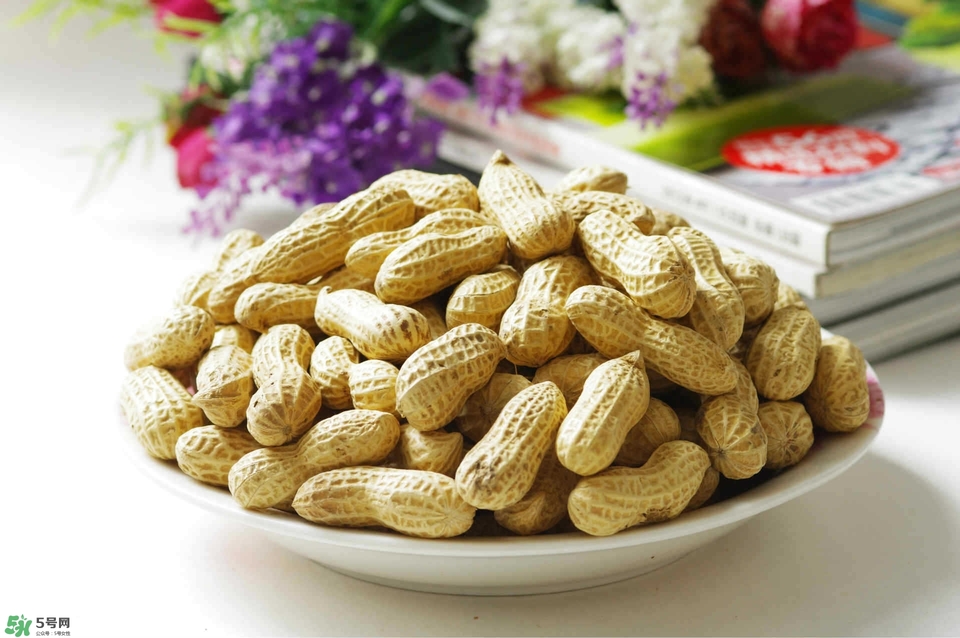 冬天吃花生好嗎？冬天吃花生會(huì)上火嗎？