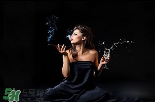 喝酒對(duì)皮膚好嗎？喝酒對(duì)皮膚有什么壞處？