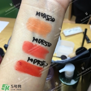 植村秀柔霧唇膏色號(hào)試色 植村秀無(wú)色限柔霧唇膏試色圖 植村秀柔霧唇膏色號(hào)試色 植村秀無(wú)色限柔霧唇膏試色圖