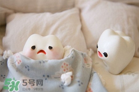 刷牙后吃東西發(fā)苦正常嗎？為什么刷牙后吃東西發(fā)苦？