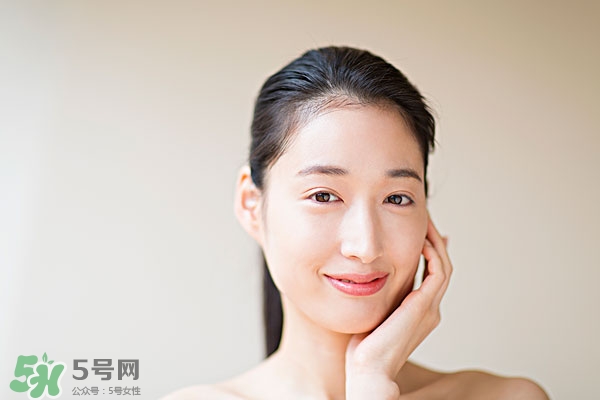 嘴唇起泡腫了怎么辦？嘴唇起泡腫了怎么消腫